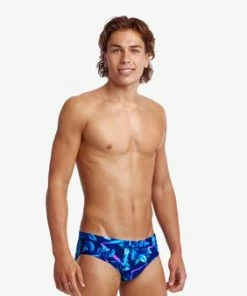 FUNKY TRUNKS - Mens Brief Classic Leaf Laser 8 FUNKY TRUNKS - Mens Brief Classic Leaf Laser -Men's Activity Shop 019093 1024x1024 2x b4382140 cc13 4b86 97b5 f7fe96d98f4b grande
